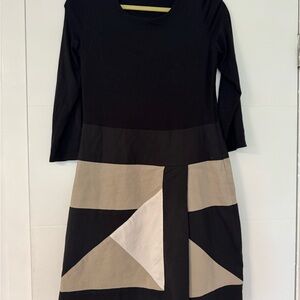 Elegant Black and Tan Geometric Dress